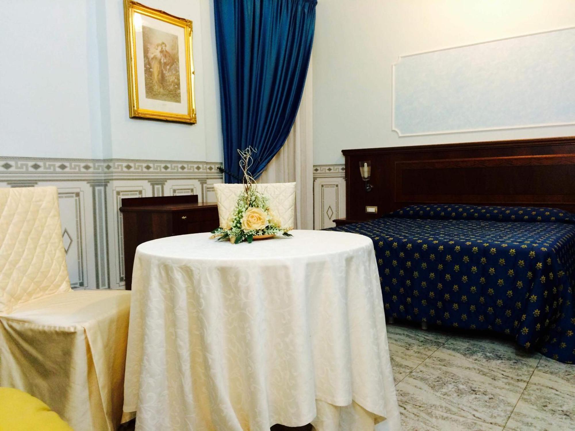Grand Hotel Stella Maris Palmi Zimmer foto